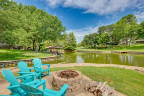 Deck, Grill and Fire Pit Waterfront Texas Retreat